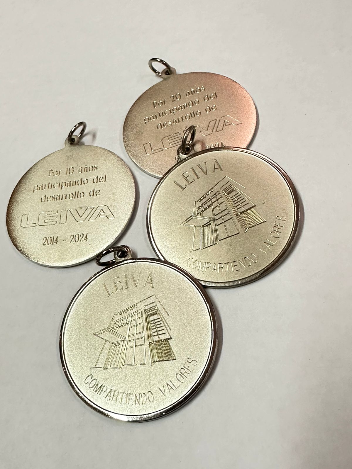 Medallas para Grabar Linea Fina Bronce - Imagen 13