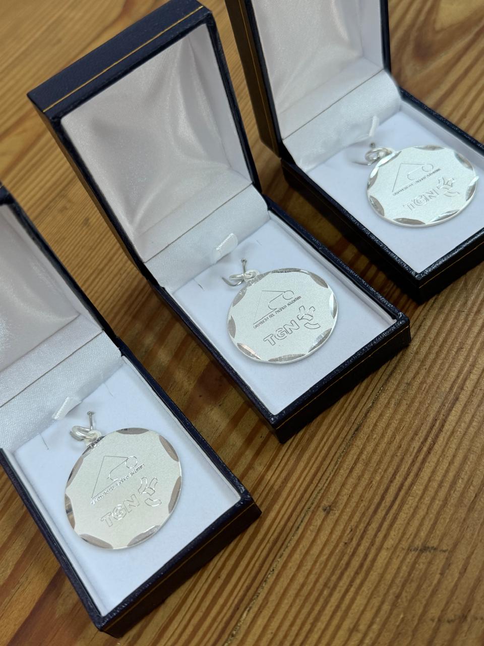 Medallas para Grabar Linea Fina Alpaca - Imagen 6