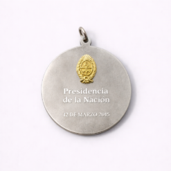 Medallas Estampadas Personalizadas en Alto y Bajo Relieve Diseño Metálico de Alta Calidad